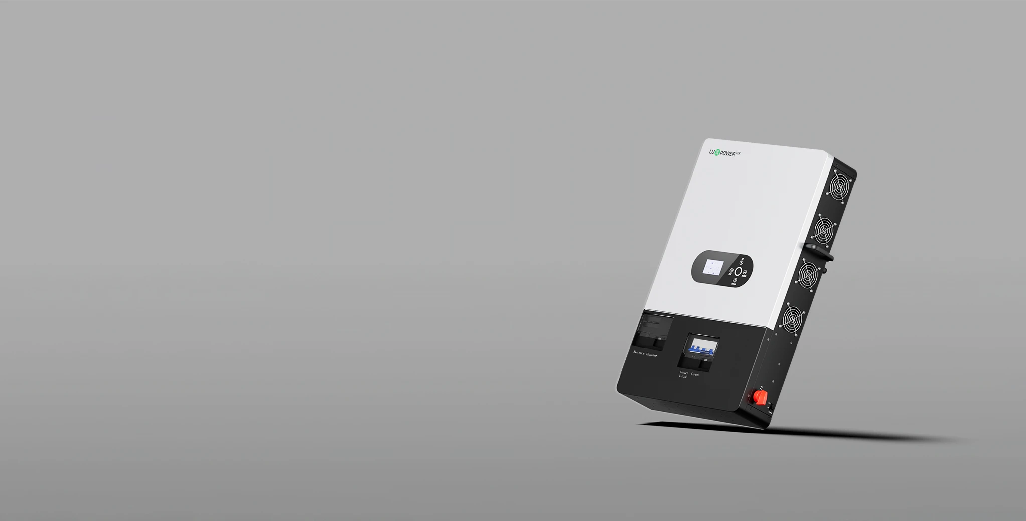 Sistema híbrido de inversor e armazenamento de bateria LuxpowerTek em uma residência com energia solar.