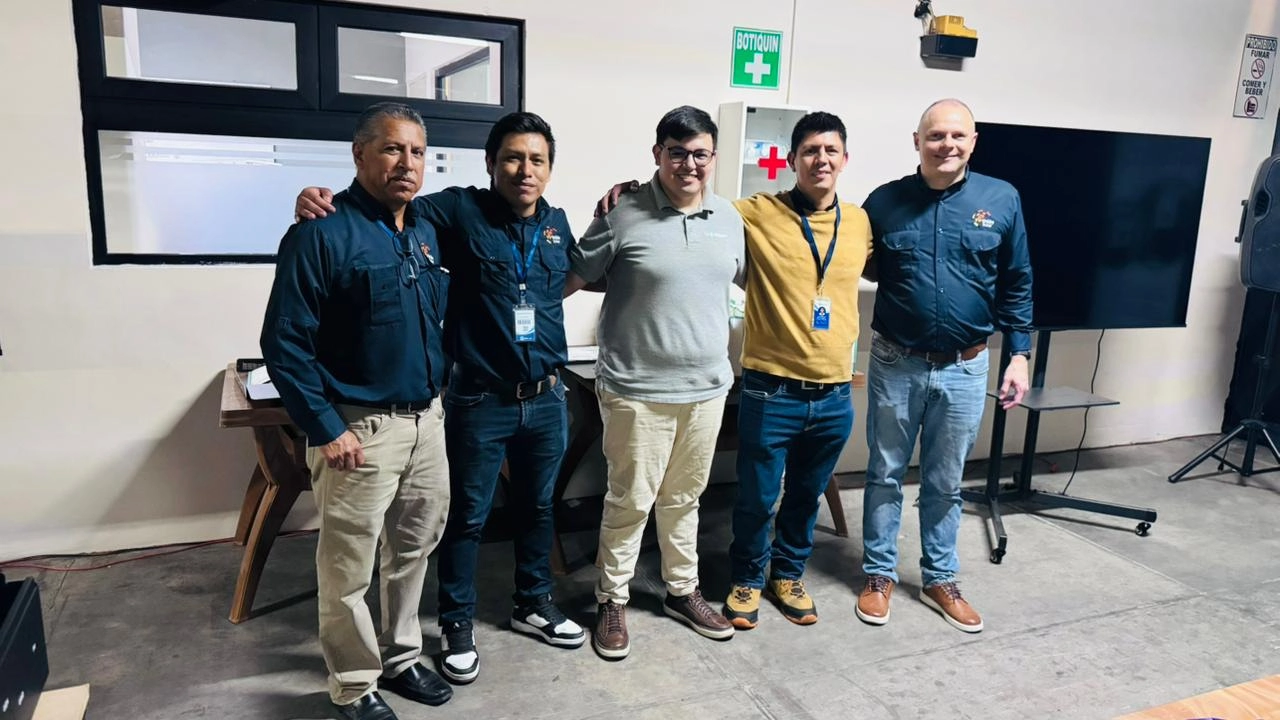 Session de formation LuxpowerTek Guatemala 2026